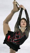 (1)Slutskaya wins Grand Prix final, Arakawa places 2nd