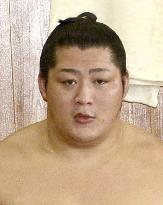 Rising star Endo withdraws from spring sumo