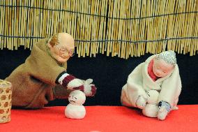 Custom-made hand puppet shop popular in Tokyo's Yanaka area