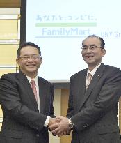 FamilyMart, Uny sign basic agreement on merger
