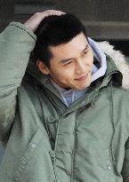 S. Korean star enlists with Marines