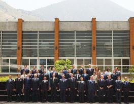 (1)APEC ministers conclude talks