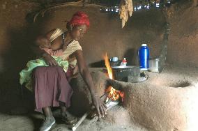 Cooking stove brings revolutionary change to Kenyan villages