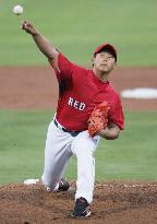 Matsuzaka picks up win in 1st spring season outing