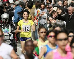 Takahashi makes farewell run in Nagoya Int'l Women's Marathon