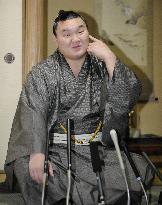 Yokozuna Hakuho gears up for next tournament