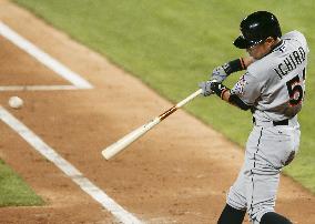 Ichiro gets 2 hits in Marlins 5th straight loss