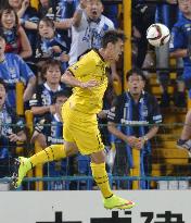 Kashiwa win 1st home game of J-League season