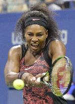 Serena edges Venus in U.S. Open quarterfinal