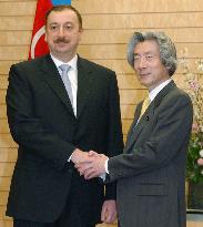 Koizumi, Azerbaijan's Aliyev agree on economic, energy cooperati