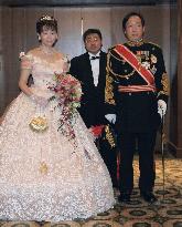 (3)3 nabbed for defrauding 13 mil. yen in 'imperial wedding' sca