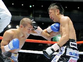 Kameda beats champion Naito to win WBC flyweight title