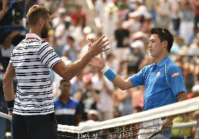 France's Paire defeats Nishikori in 1st round of U.S. Open