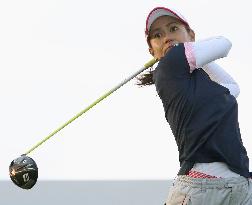 Japan's Ai Miyazato in darkness-delayed Bahamas LPGA Classic