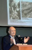 Nagasaki A-bombing sufferer speaks at U.S. A-bomb exhibition