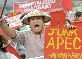Anti-APEC demonstrators in Manila