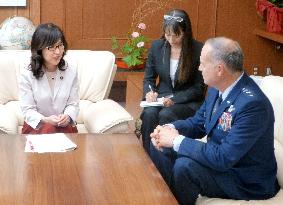 Defense Minister Inada meets U.S. commander