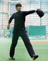 Baseball: Otani opens training to media