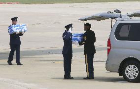 N. Korea returns U.S. soldiers' remains