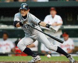 Ichiro plays against Orioles