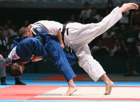 (1)Inoue wins men's 100 kg-class in world judo