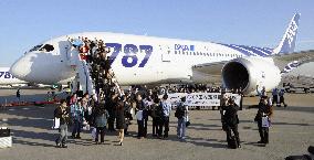 ANA puts Boeing 787 in regular scheduled service