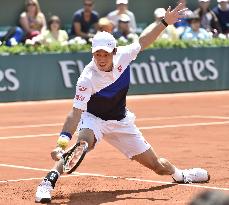 Nishikori competes with Bellucci