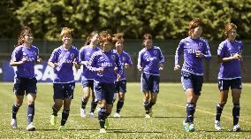 Nadeshiko Japan players hold training session