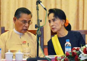 Suu Kyi seeks humility of NLD winners in general election