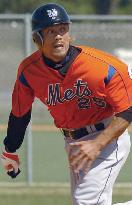 (2)Mets' Matsui singles, steals against Cardinals