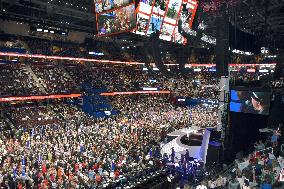 Trump accepts Republican nomination