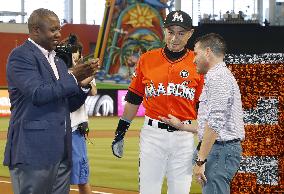 Celebration for Ichiro reaching 3,000 major league hits