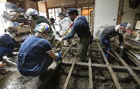 Rescue efforts continue in disaster-hit southwestern Japan