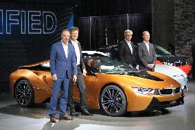 L.A. auto show opens to press