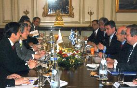 Koizumi hold bilateral talks with Greek premier