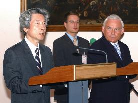 (2)Koizumi, Miller hold talks in Warsaw