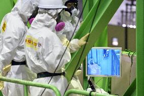 Removal of nuclear fuel at Fukushima Daiichi plant