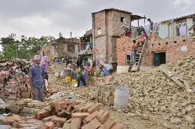 Aid for Nepali quake victims stalled without local gov't functions