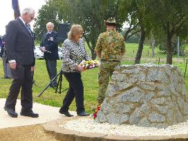 Australians offer flowers to commemorate Cowra breakout victims