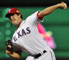 shutout win by Rangers evens Series 2-2