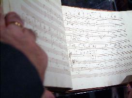 Beethoven manuscript sells for 1.1 million pounds