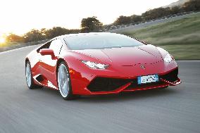 Lamborghini Huracan debuts in Japan