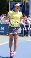 Nara cruises into U.S. Open 2nd round