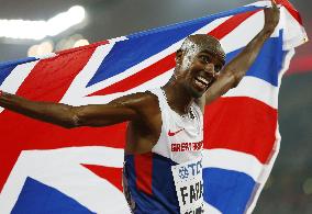 Britain's Mohamed Farah wins men's 5000 meters in Beijing