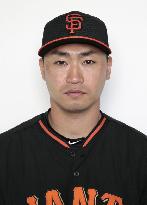 Japanese outfielder Aoki of Giants remains on DL for concussion