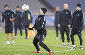 Barcelona train on eve of Club World Cup semifinal