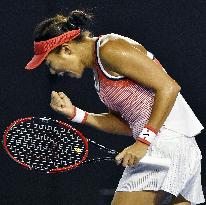 Zhang keeps surprise Aussie Open run going