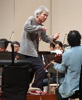 Maestro Ozawa in rehearsal