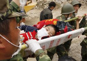 Buried survivors rescued 5 days after China quake