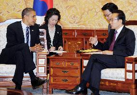 Obama, Lee discuss trade, N. Korea